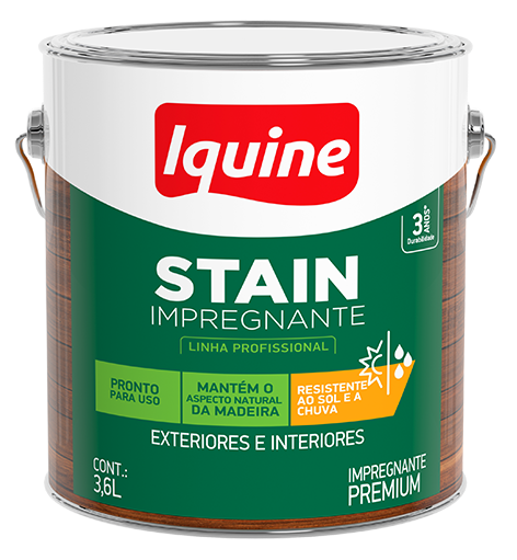 Lata de Stain Impregnante Iquine, linha profissional, com rótulo verde e branco e detalhes que imitam madeira. O rótulo destaca '3 anos de durabilidade', 'Pronto para uso', 'Mantém o aspecto natural da madeira' e 'Resistente ao Sol e à Chuva', para uso em 'Exteriores e Interiores'. O conteúdo é de 3,6L. Lata de Stain Impregnante Iquine, linha profissional, com rótulo verde e branco e detalhes que imitam madeira. O rótulo destaca '3 anos de durabilidade', 'Pronto para uso', 'Mantém o aspecto natural da madeira' e 'Resistente ao Sol e à Chuva', para uso em 'Exteriores e Interiores'. O conteúdo é de 3,6L.