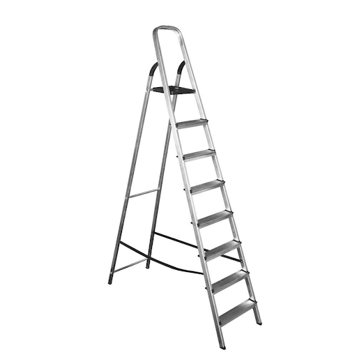 Foto em ângulo de uma escada de alumínio dobrável de 8 degraus sobre fundo branco. O modelo possui estrutura em alumínio prateado com sete degraus estriados antiderrapantes, um patamar superior preto, arco de apoio no topo e fitas de segurança tensionadas entre os pés.