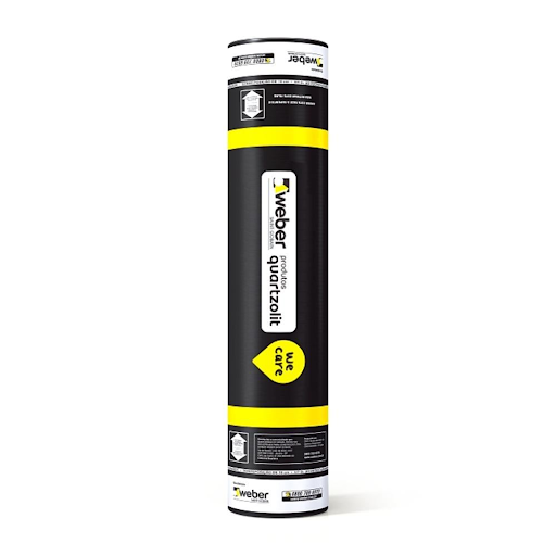 Rolo vertical de manta asfáltica impermeabilizante Quartzolit posicionado sobre fundo branco. A embalagem cilíndrica é preta com detalhes em amarelo e branco, exibindo a marca Weber Quartzolit na parte central e setas indicativas nas extremidades.