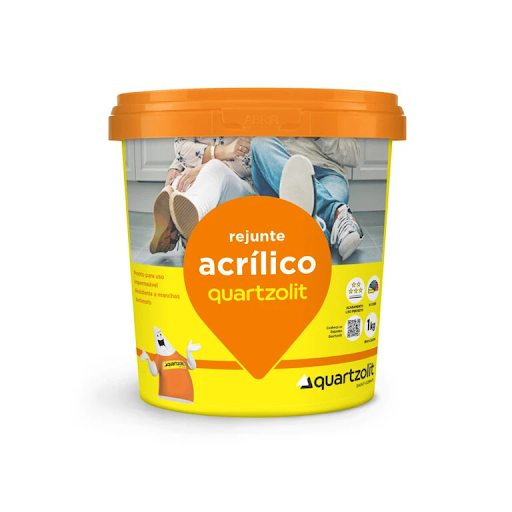 Balde plástico amarelo de Rejunte Acrílico Quartzolit, com tampa laranja. O rótulo mostra a marca, a descrição 'rejunte acrílico', 'pronto para uso', 'resistente a manchas' e ícones de 'fácil limpeza' e 'acabamento liso'. Ilustrações de pernas de pessoas em um piso rejuntado e um personagem sorridente da marca. Balde plástico amarelo de Rejunte Acrílico Quartzolit, com tampa laranja. O rótulo mostra a marca, a descrição 'rejunte acrílico', 'pronto para uso', 'resistente a manchas' e ícones de 'fácil limpeza' e 'acabamento liso'. Ilustrações de pernas de pessoas em um piso rejuntado e um personagem sorridente da marca.